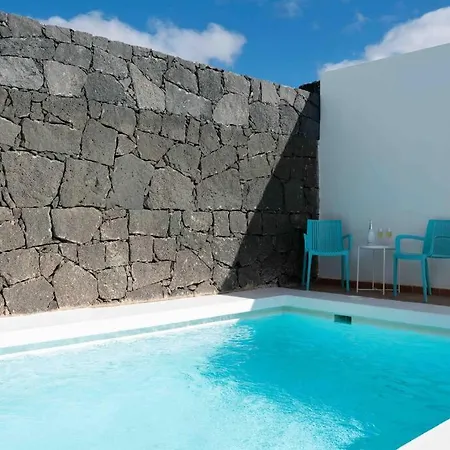 Luna Blanca - Modernes Ferienhaus Mit Privat Pool & Wlan Villa