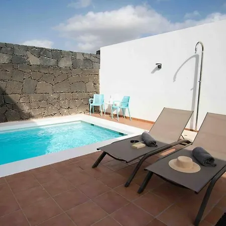 Vila Luna Blanca - Modernes Ferienhaus Mit Privat Pool & Wlan Playa Blanca (Lanzarote)